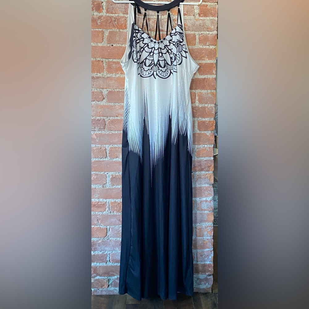 NWOT Elegant Black and White Straps Maxi Dress w/Full Flowing Skirt, Sleeveless - Picture 5 of 5
